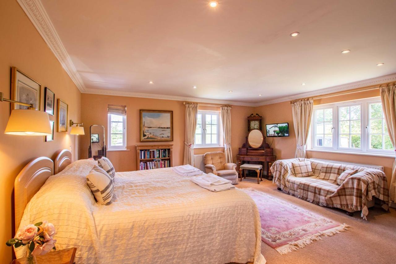 Austons Down Farm B&B 클래버돈 외부 사진