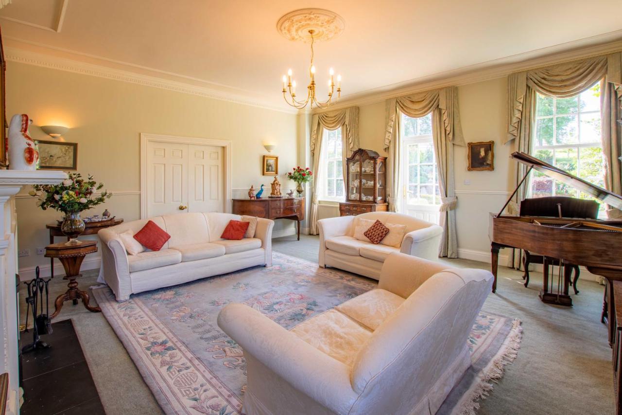 Austons Down Farm B&B 클래버돈 외부 사진