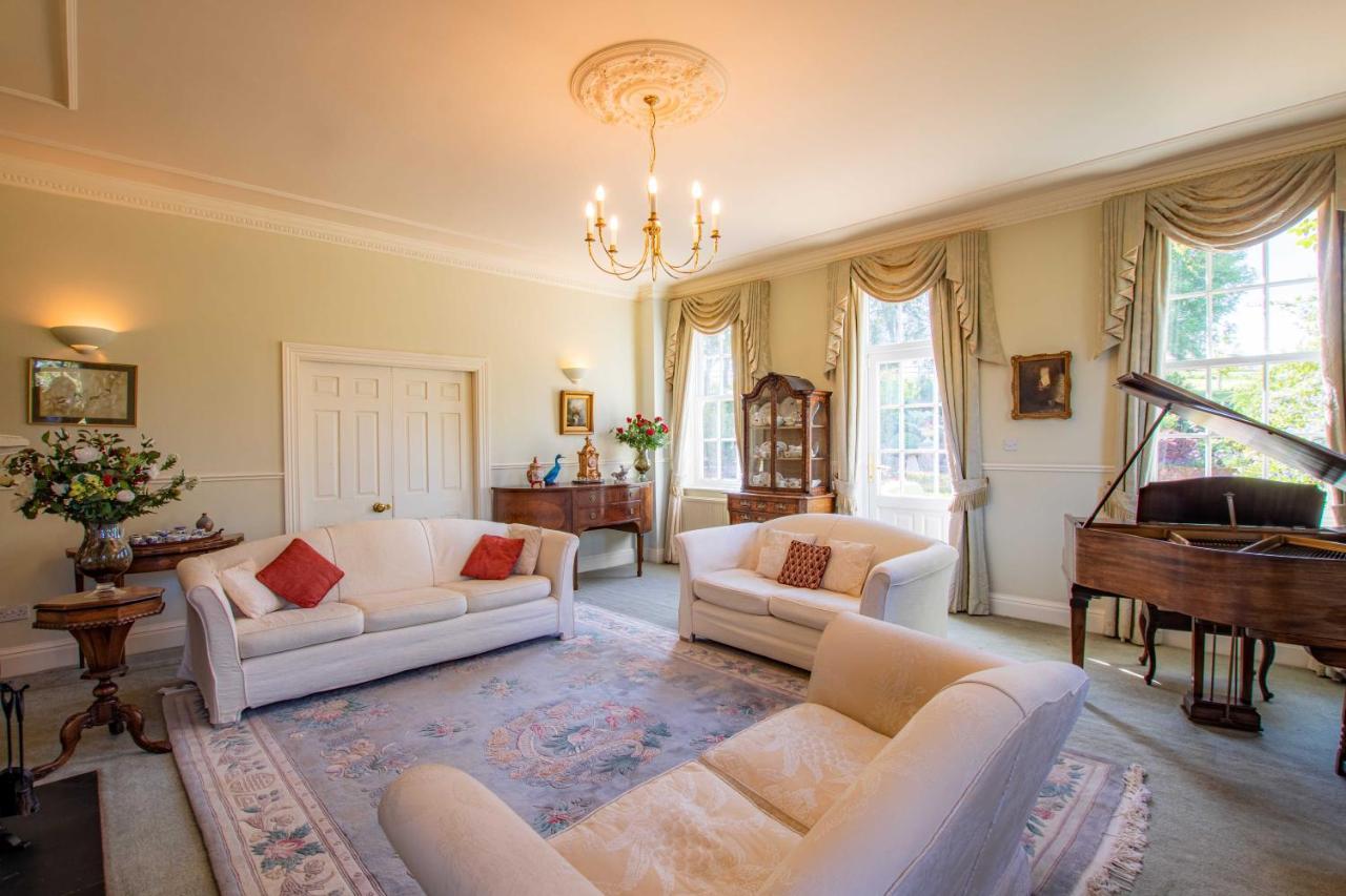 Austons Down Farm B&B 클래버돈 외부 사진