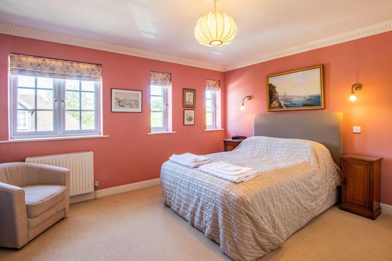 Austons Down Farm B&B 클래버돈 외부 사진