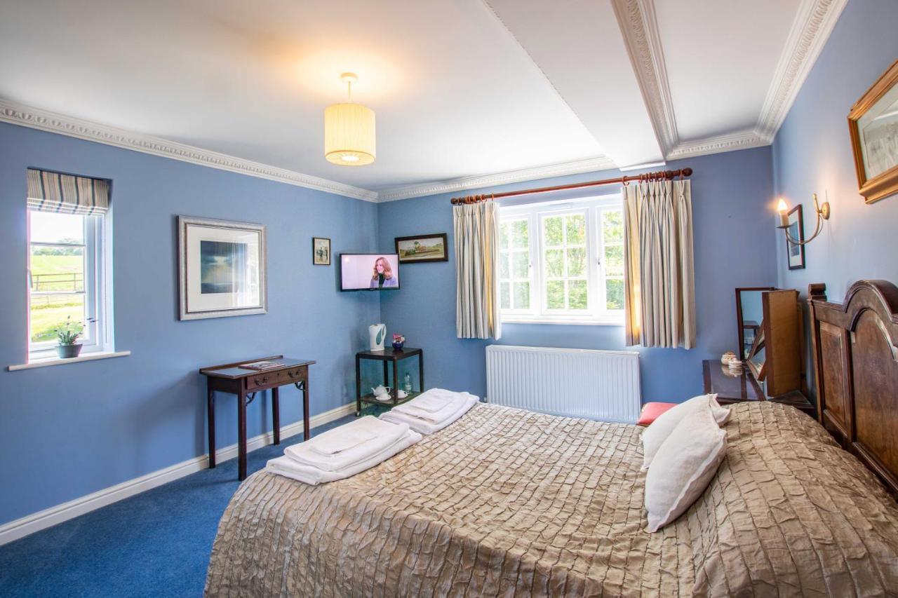 Austons Down Farm B&B 클래버돈 외부 사진