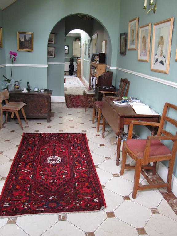 Austons Down Farm B&B 클래버돈 외부 사진