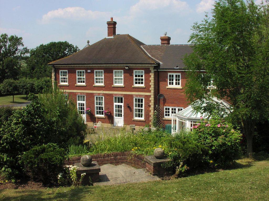 Austons Down Farm B&B 클래버돈 외부 사진