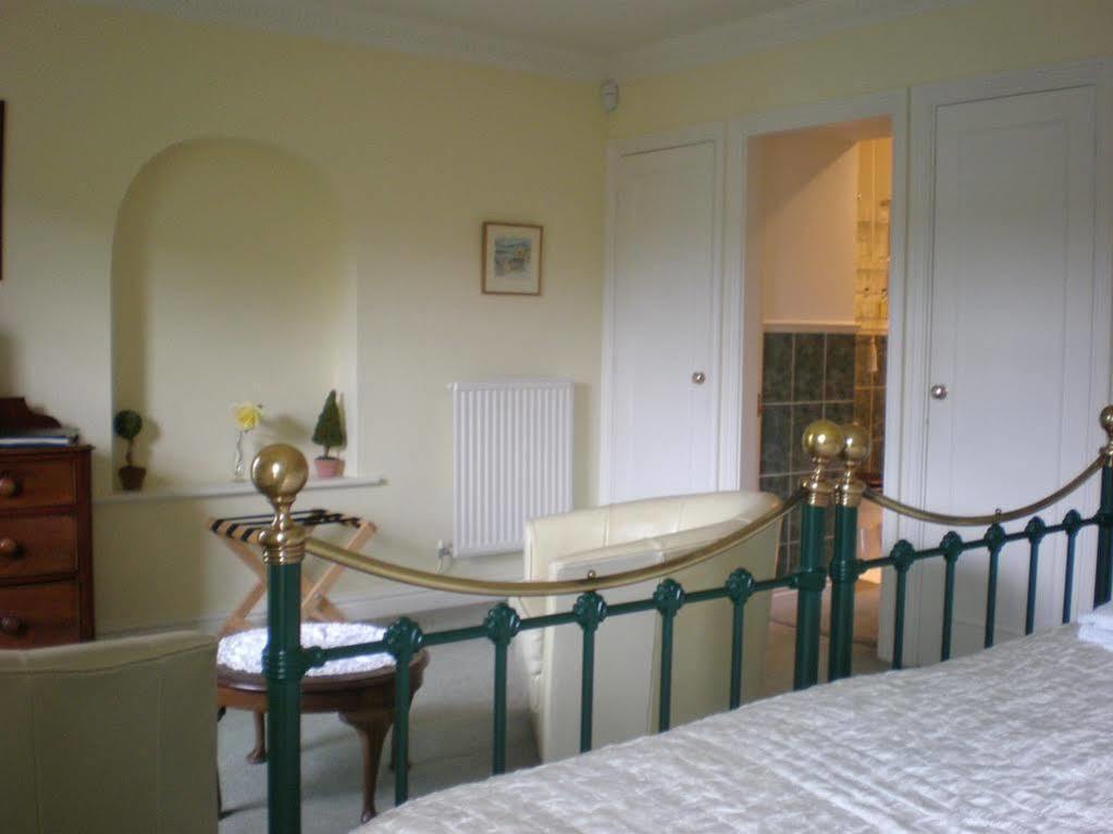 Austons Down Farm B&B 클래버돈 외부 사진