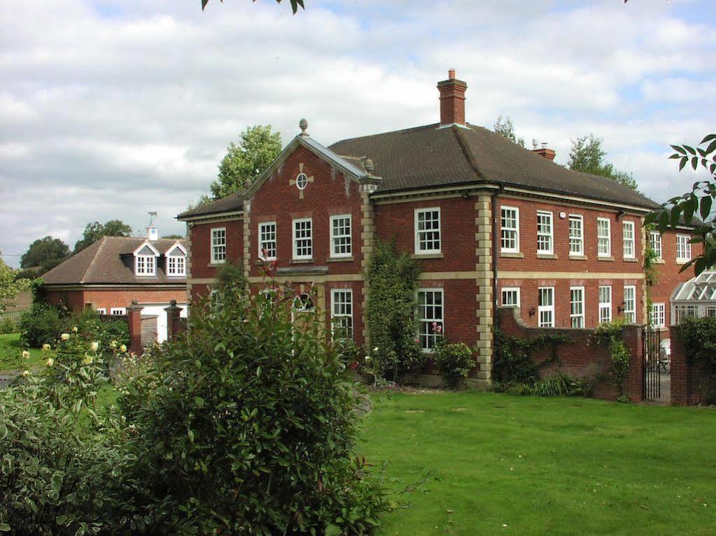 Austons Down Farm B&B 클래버돈 외부 사진